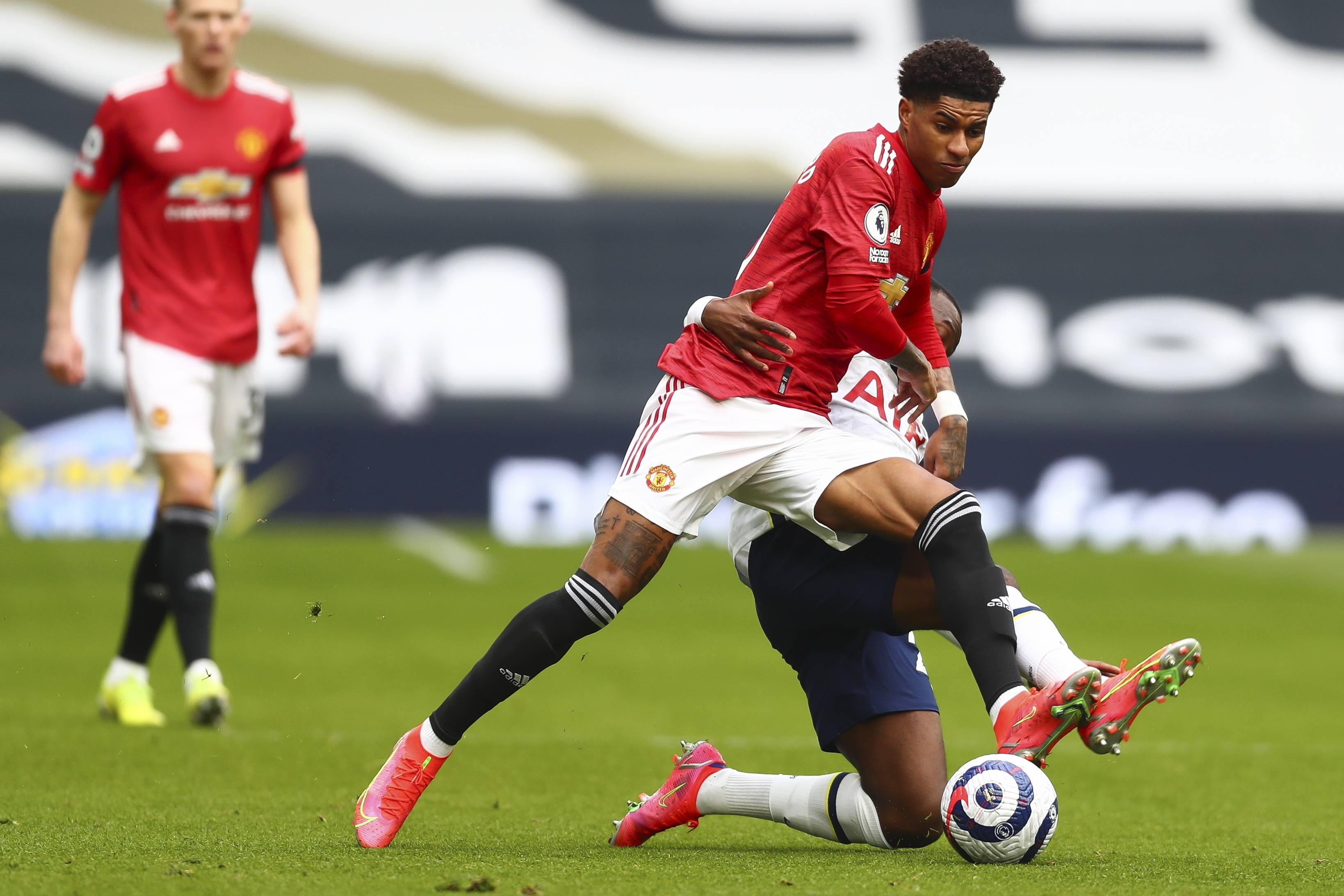 今许多男球 今许多男球